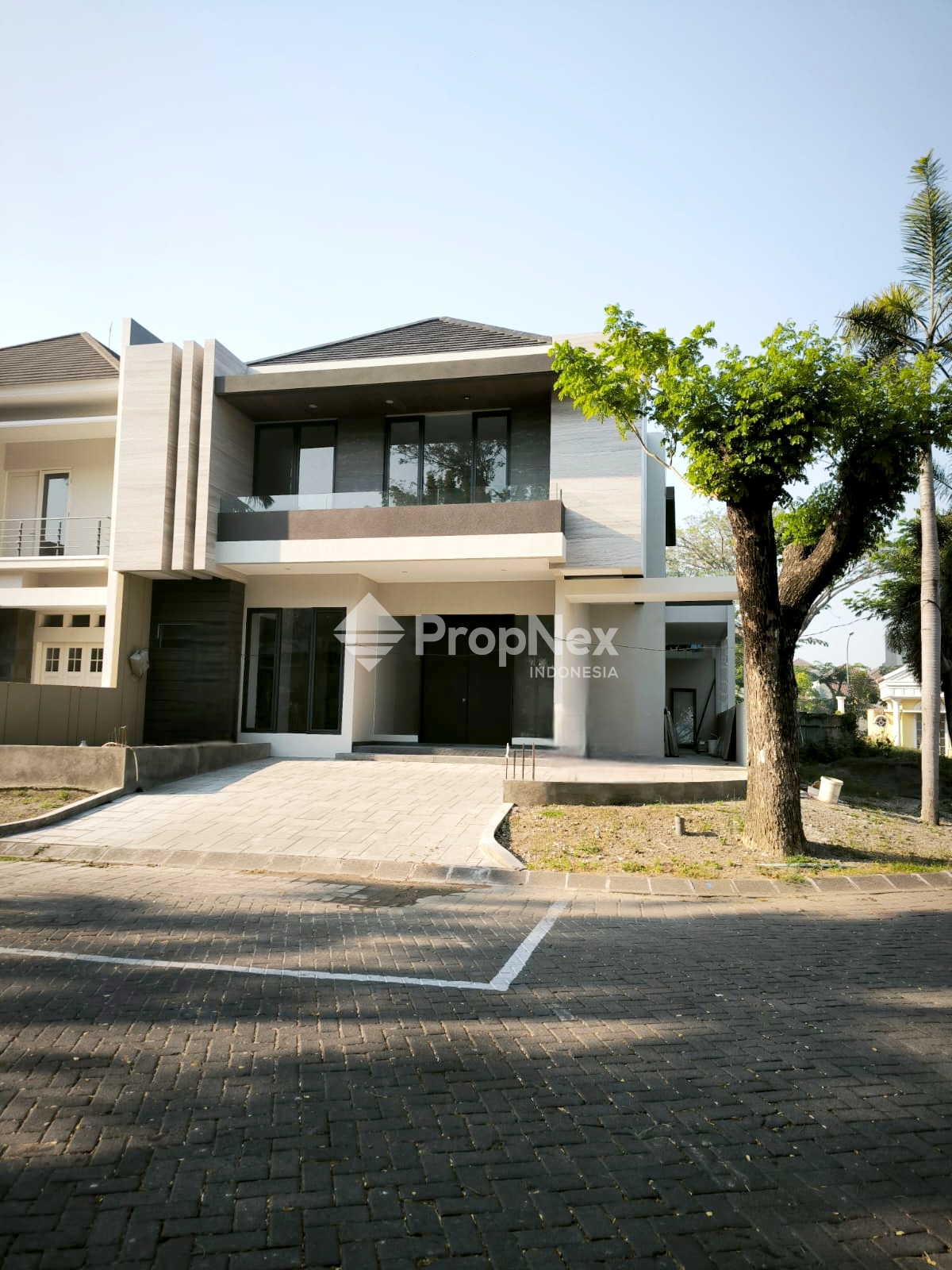 Rumah Citraland Raffles Garden Gress 2 Lantai